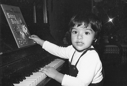 Marc am Klavier 1980